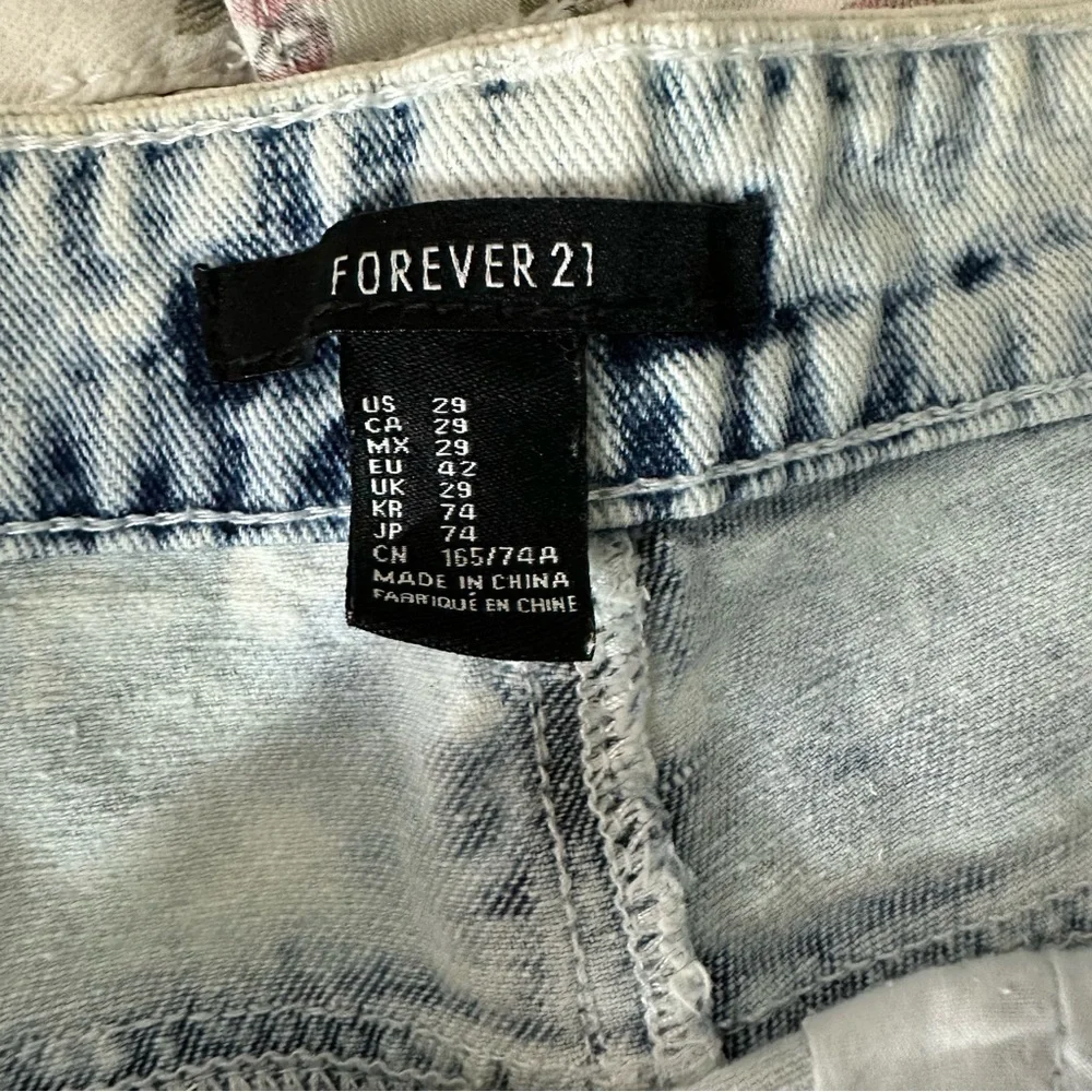 Set of 3 jean shorts - Picture 4 of 8